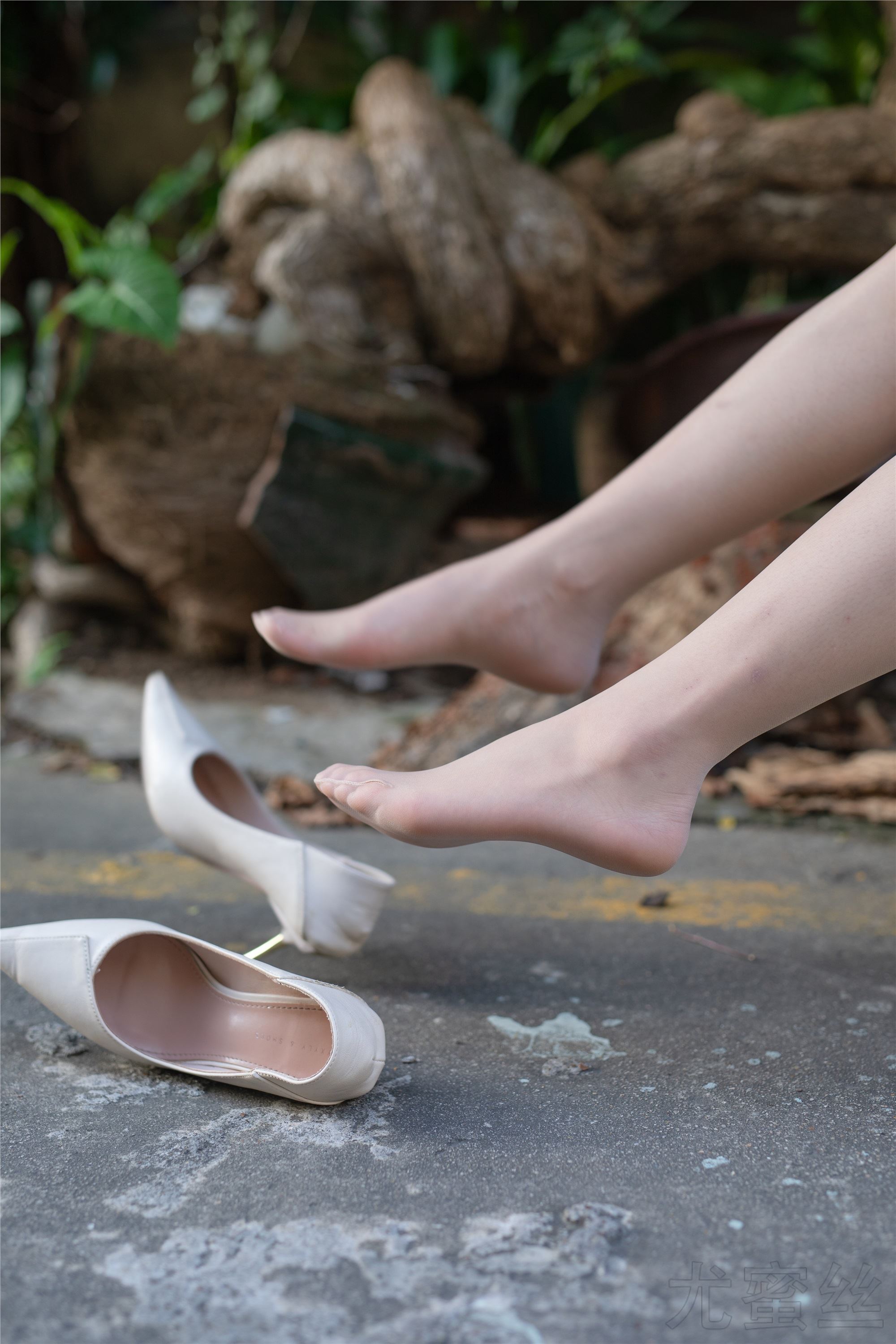 尤蜜丝 穿搭写真 NO.051